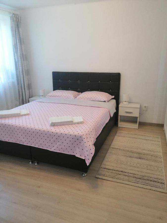 Apartamento Amigohd² Hunedoara Exterior foto